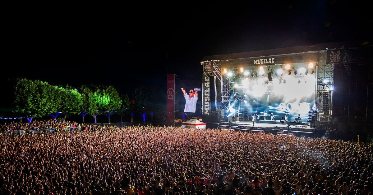 ¿Cómo reduciría las emisiones de CO2 de un festival en un 10%?